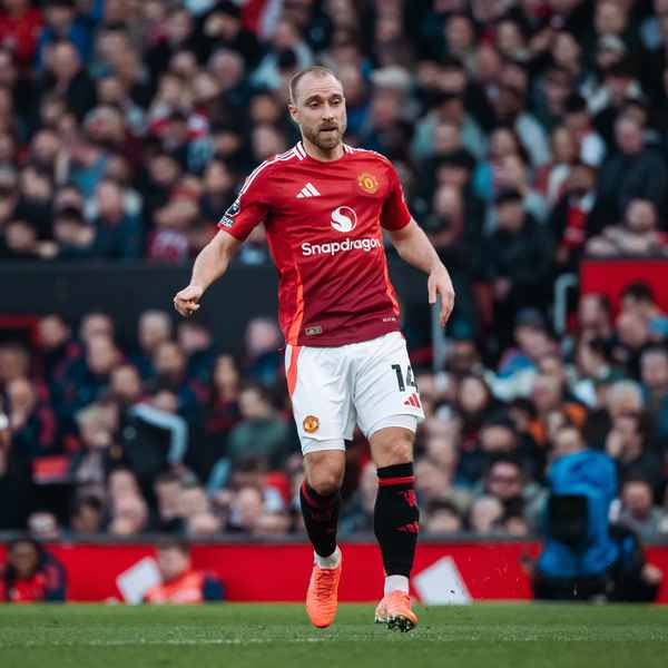 eriksen:-martinez-is-still-one-of-the-boys