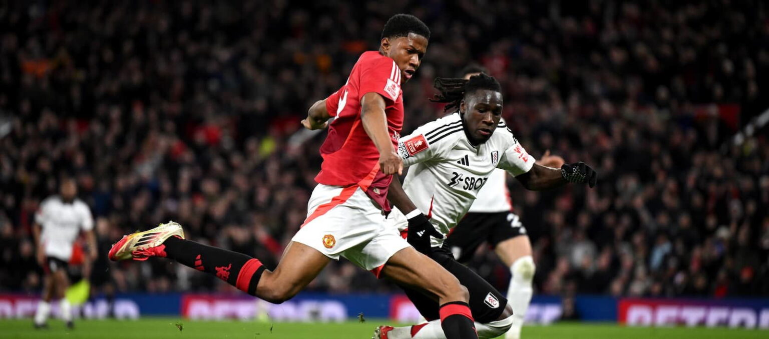 united-closing-in-on-spurs-in-bid-to-top-the-pl-in-this-brilliant-stat,-fans-will-love-it-–-report