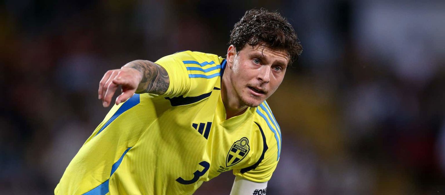 frustrated-united-defender-complains-“i-need-minutes”-as-amorim-continues-to-overlook-him