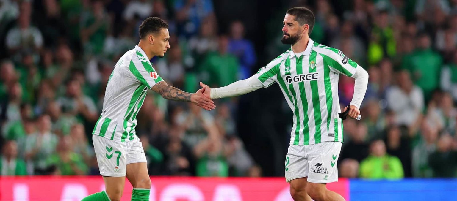 real-betis-star-isco-suggests-audacious-project-to-secure-antony’s-long-term-future-at-the-club