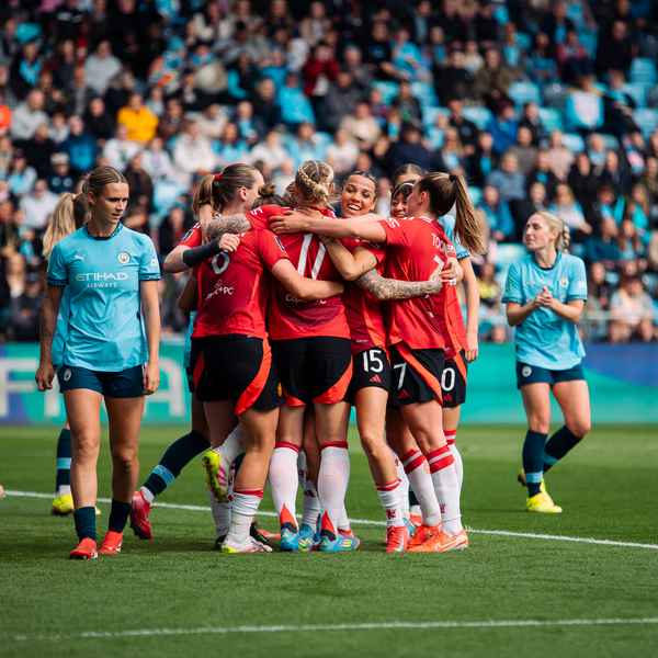 united-women-reach-the-fa-cup-final