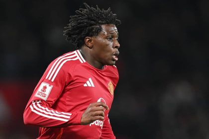 4-fouls,-1-key-pass,-11-duels-contested:-united-sub-gave-newcastle-a-kicking-in-4-1-defeat