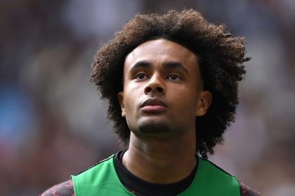 video:-united-star-aims-subtle-dig-at-section-of-fans-after-epic-comeback-victory-against-lyon