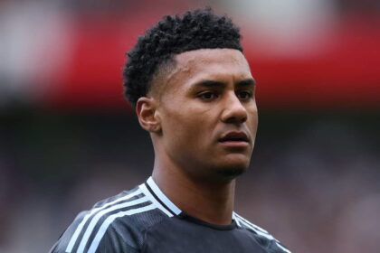 united-hold-“fresh”-talks-to-sign-experienced-60m-striker,-could-be-game-changing-signing-–-report
