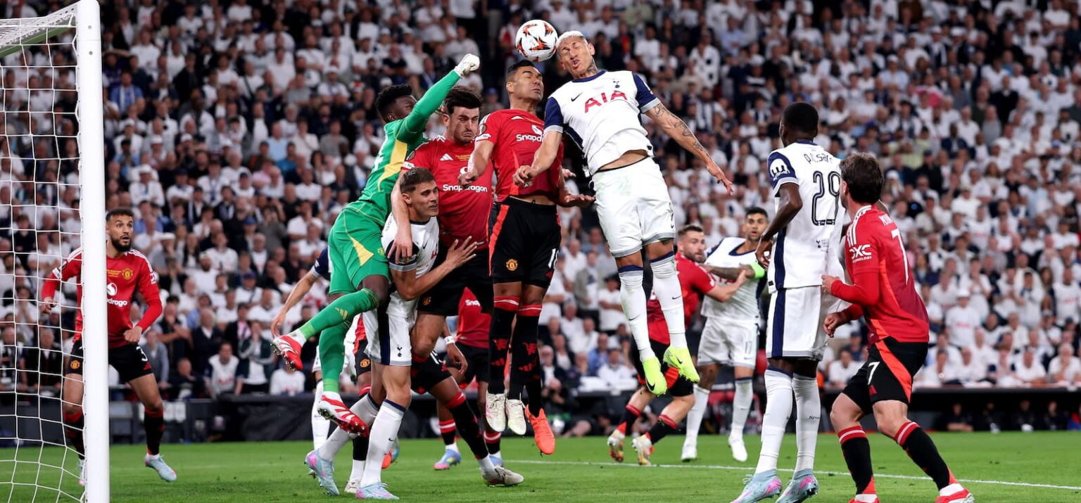 exclusive:-only-2%-of-united-fans-believe-this-first-team-star-should-keep-his-place-next-season