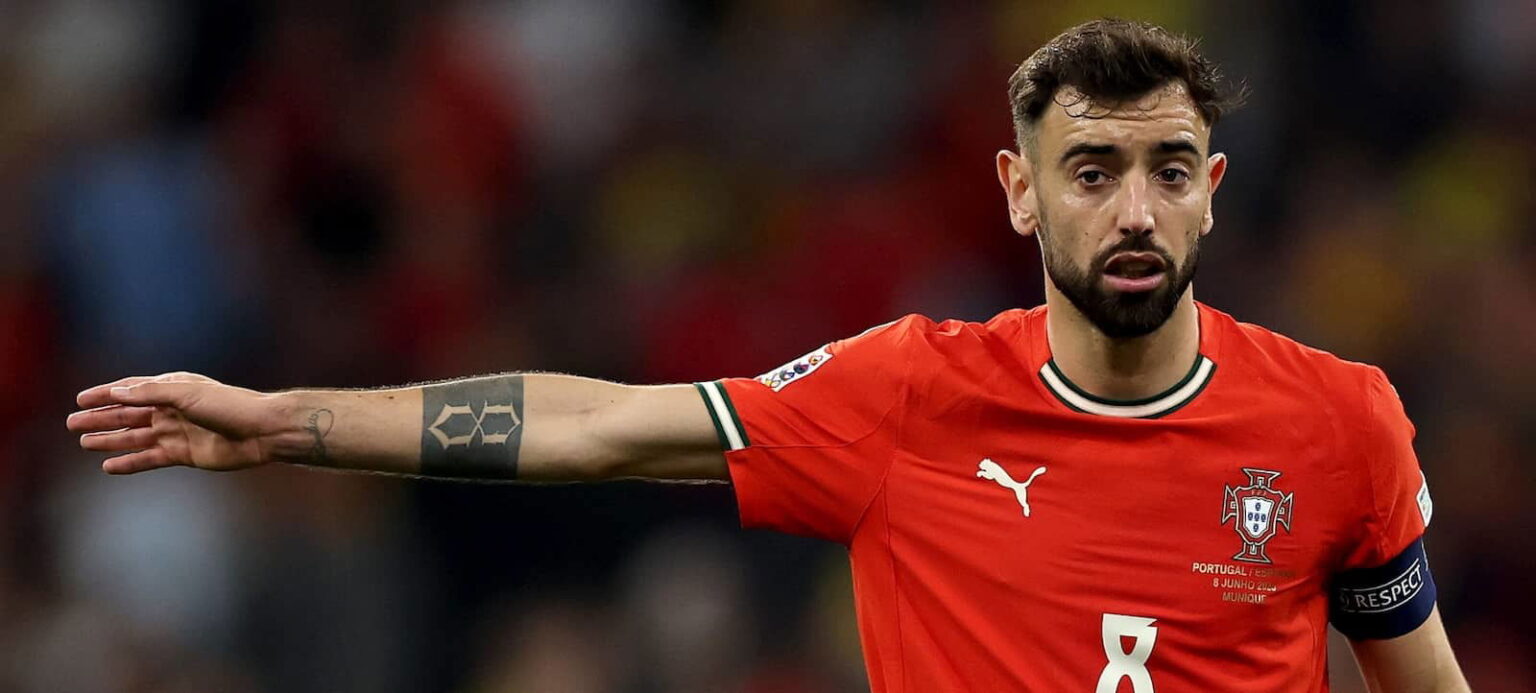 bruno-fernandes-as-a-central-midfielder:-amorm-must-take-note-of-these-simple-facts-–-opinion