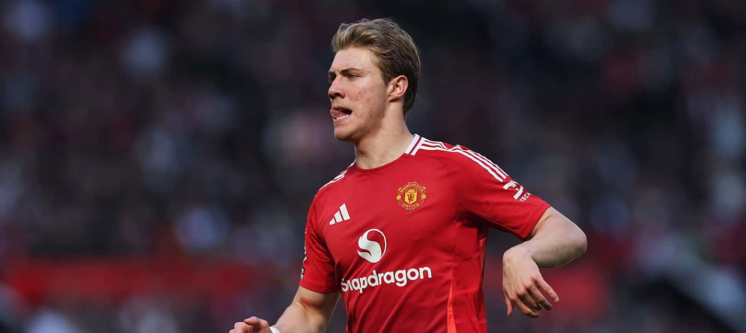united-star-“desperate”-for-dramatic-late-twist-even-as-he-closes-in-on-old-trafford-exit-–-report