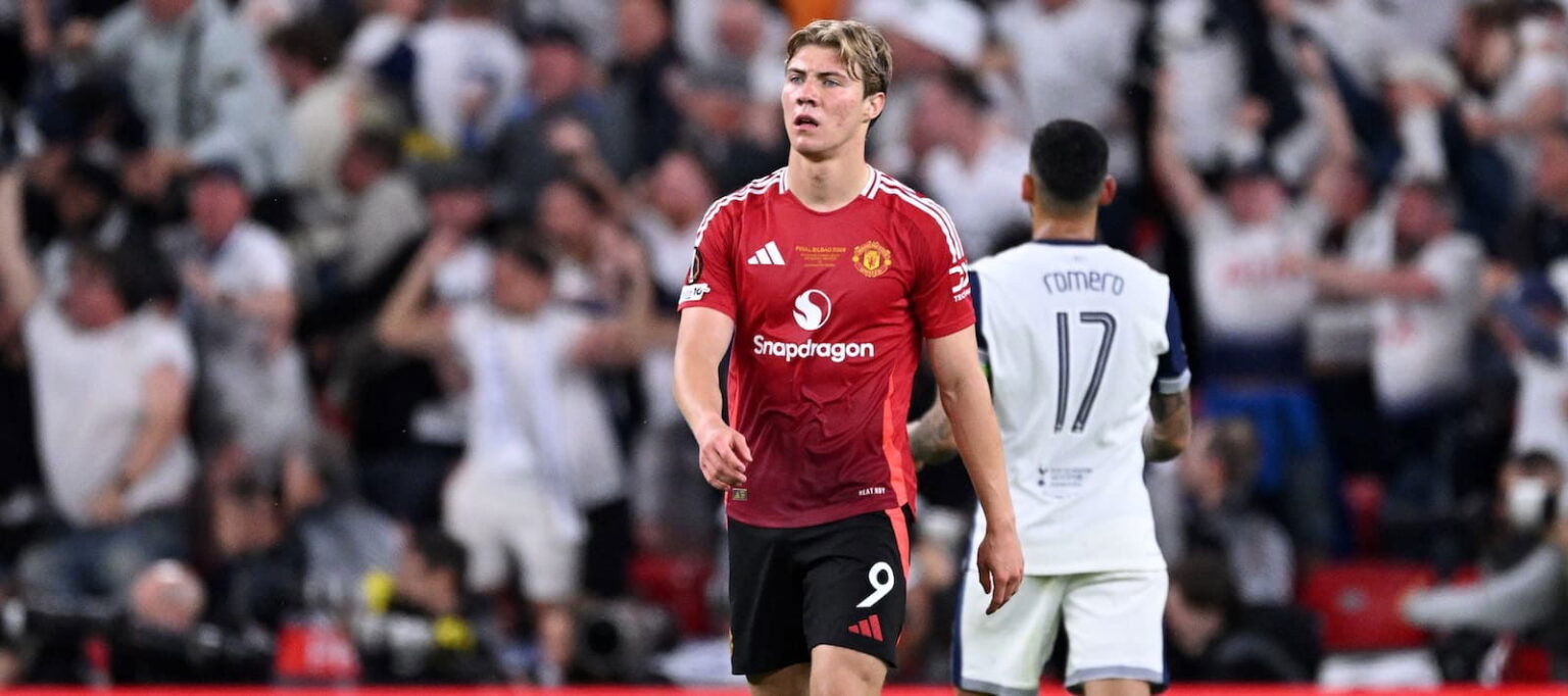 video:-united-star-touches-down-at-new-club-to-complete-move-as-new-contract-twist-emerges-–-report