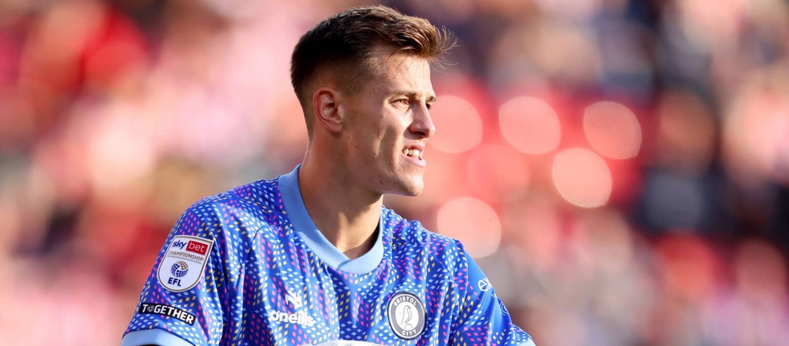 7-saves,-2-clearances:-united-keeper-continues-fine-form-on-loan,-gives-amorim-food-for-thought