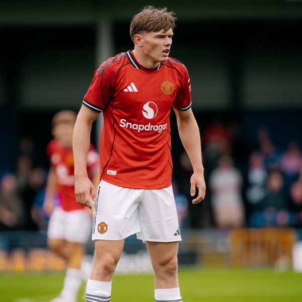 ennis-joins-fleetwood-town-on-loan