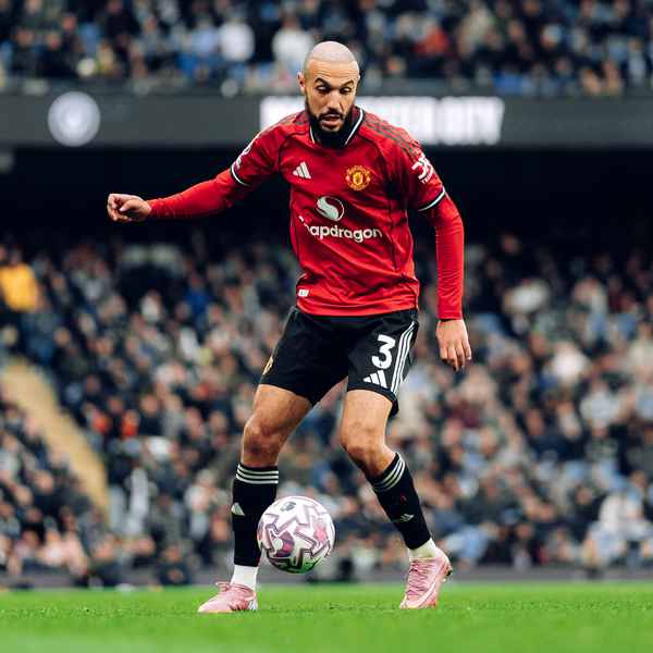 ‘emotional’-mazraoui-delivers-honest-derby-verdict