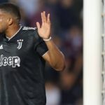 united-gain-major-breakthrough-in-bid-to-snap-up-in-demand-defensive-colossus-–-report